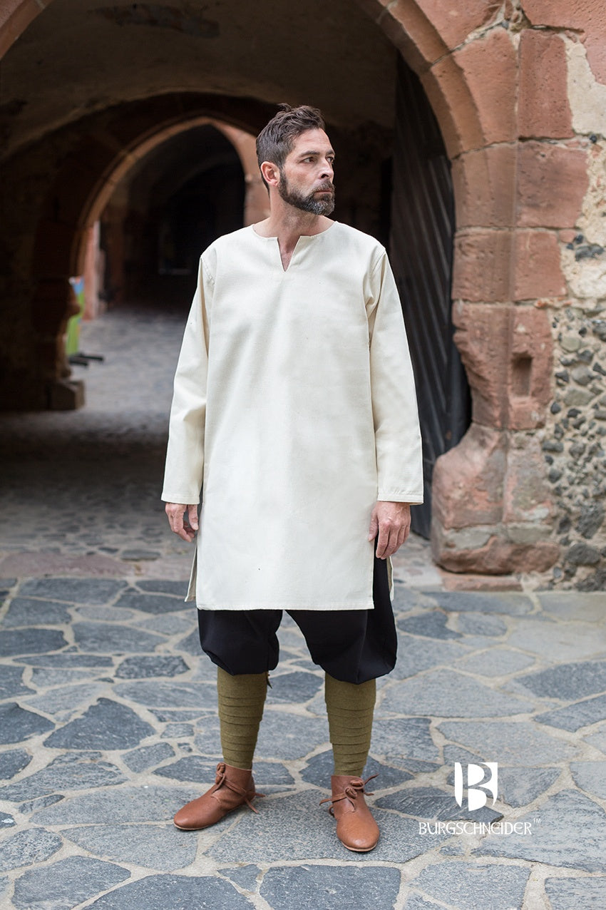 Under Tunic Leif (visible used)