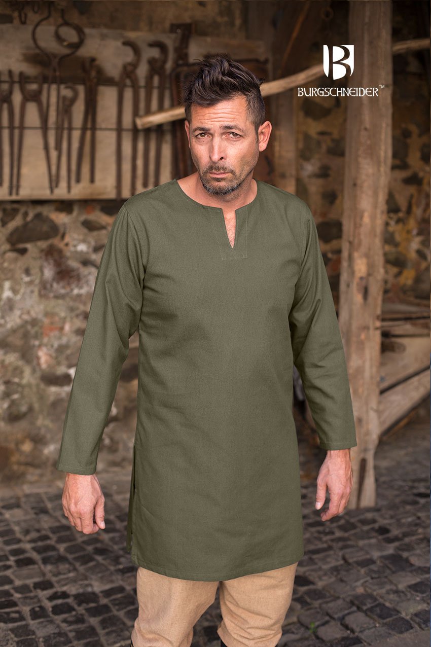 Under Tunic Leif (visible used)